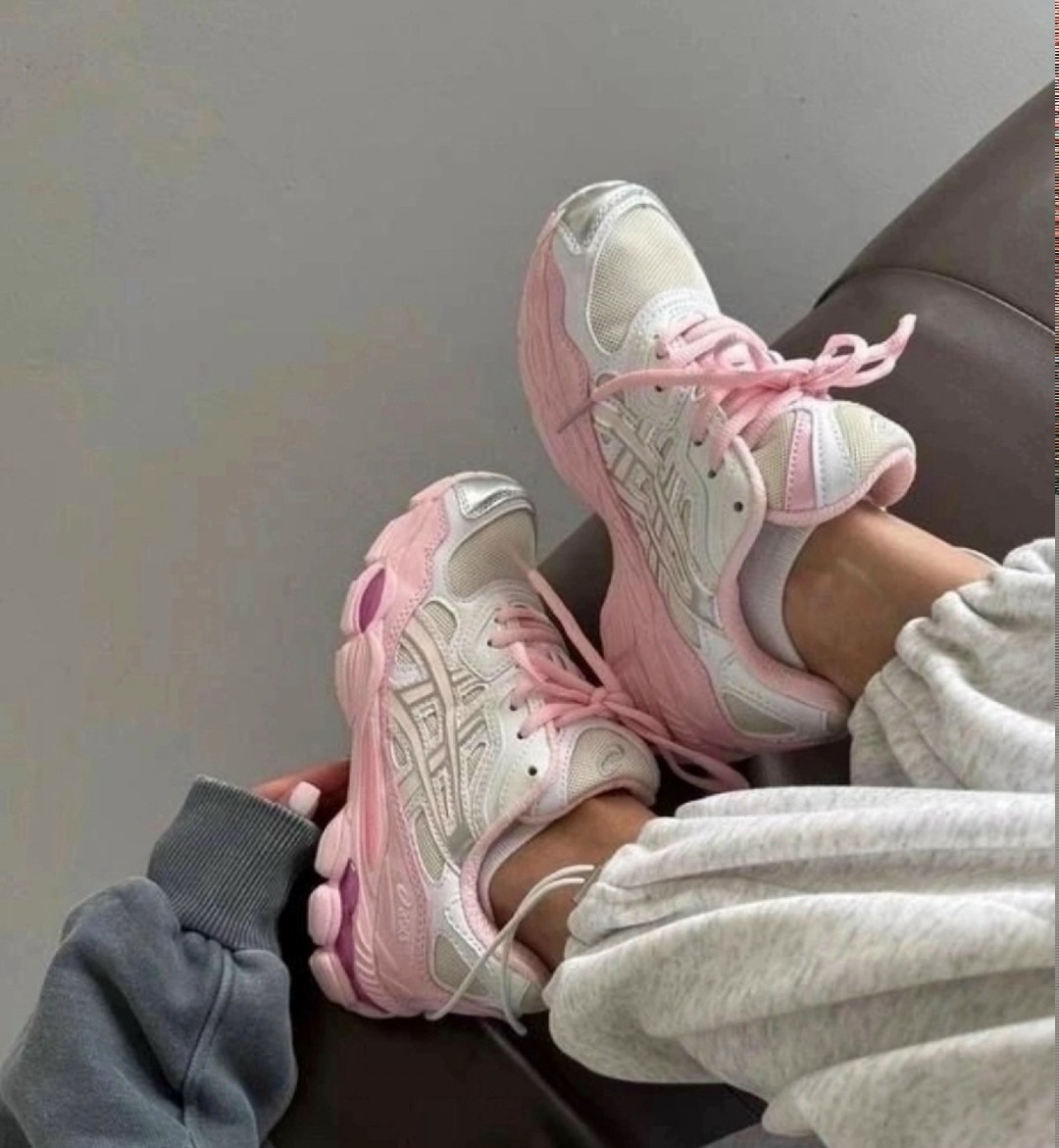 кроссовки женские asics,женские кроссовки,кроссовки весенние женские,кроссовки gel nyc asics,розовые кроссовки