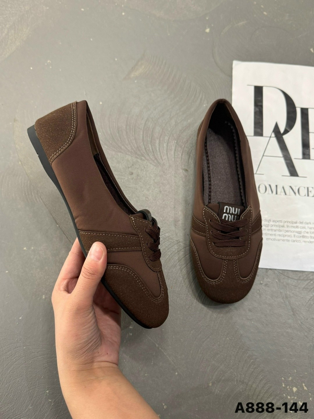 ,женская ,туфли на плоской подошве,спортивная ,модная