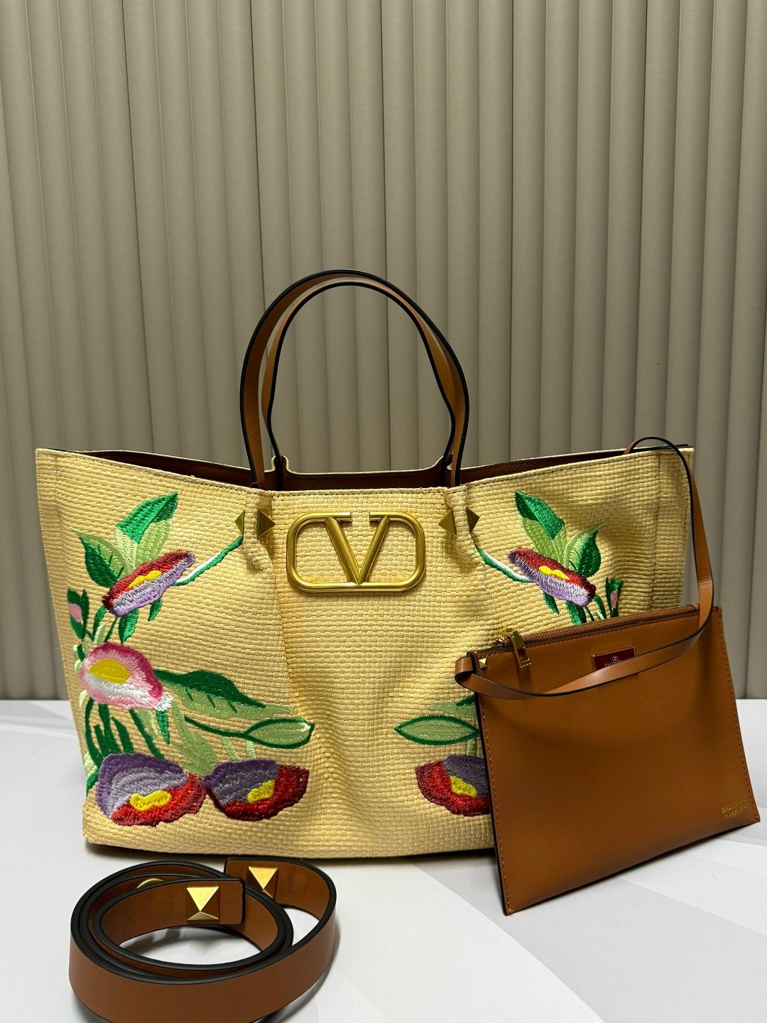 сумка,valentino сумка,valentino сумка тоут,сумки женская,сумки модные