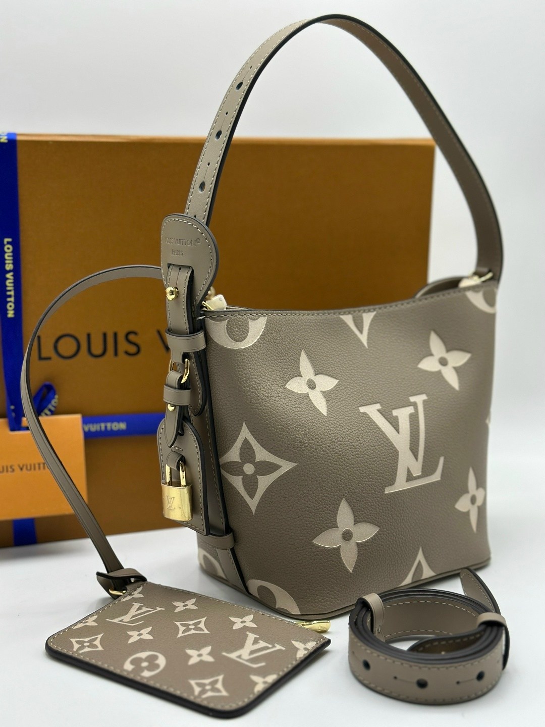 сумка женская louis vuitton,louis vuitton сумка на плечо,cумка louis vuitton,сумка луи виттон серая маленькая,сумочка луи виттон