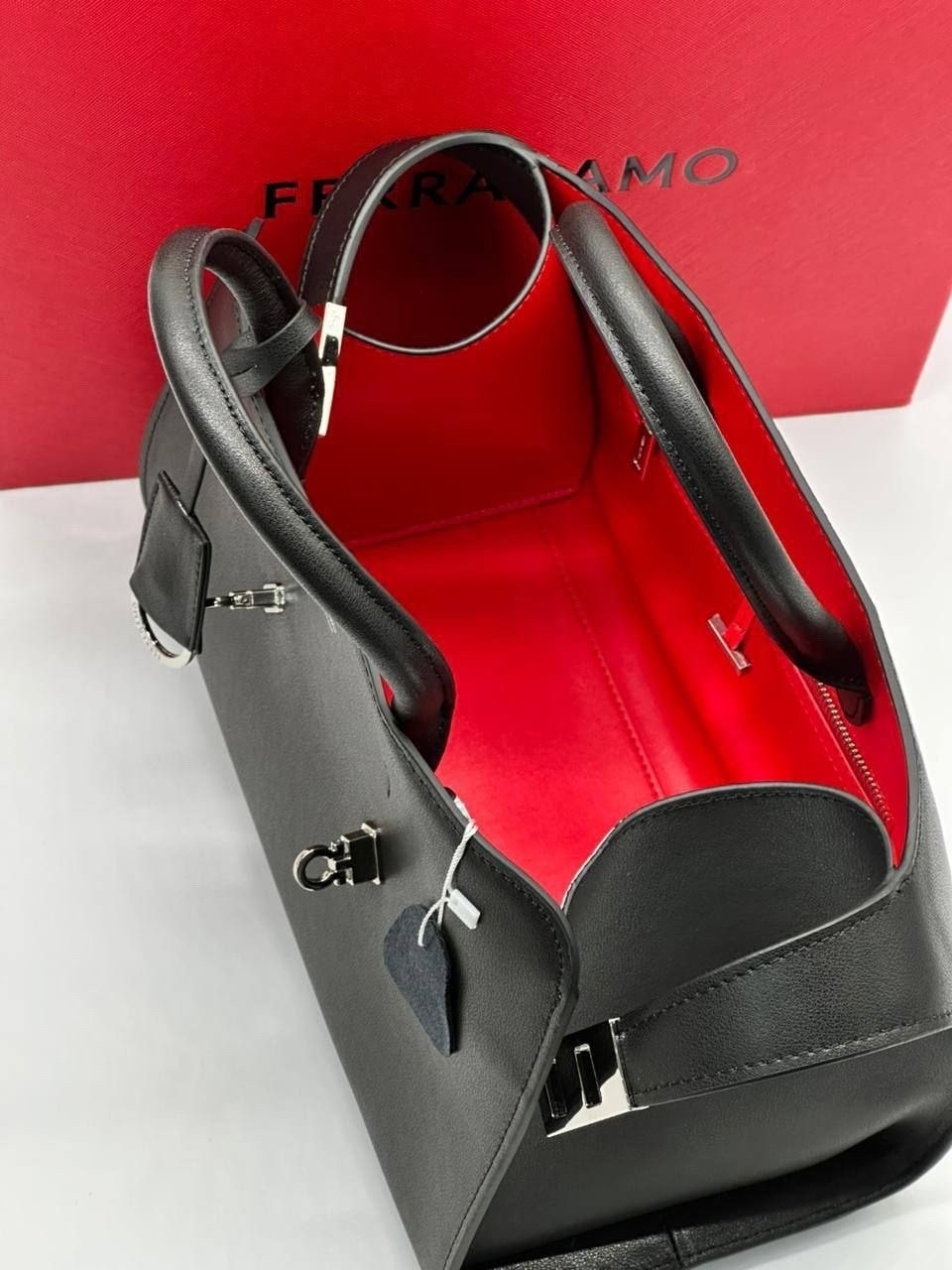 сумка salvatore ferragamo,сумка ferragamo,сумка женская белая,сумки женская,сумка