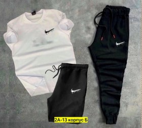 Костюм