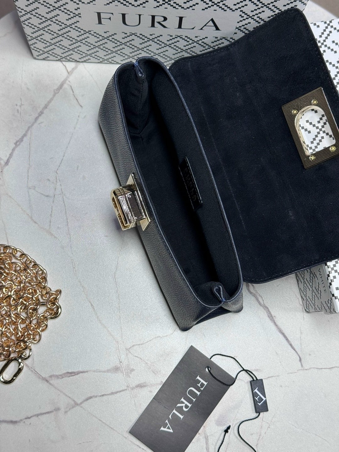 женская сумка furla,сумка furla,сумки фурла,женская сумка на плечо furla из натуральной кожи,брендовые сумочки