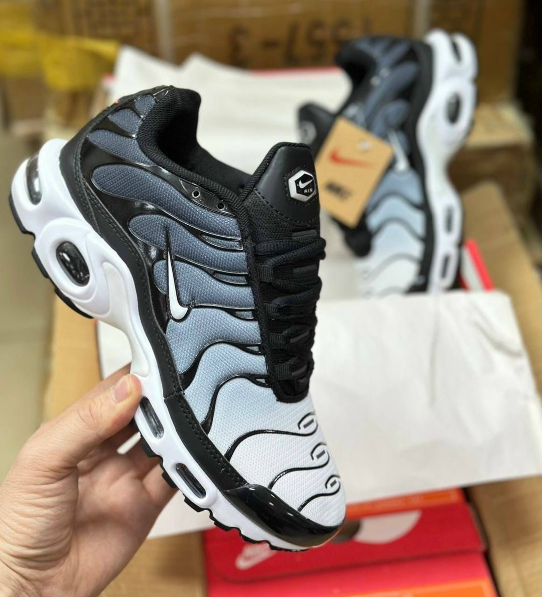 кроссовки nike air max tn plus,кроссовки nike air max tn plus ultra белые с серым,nike air max plus tn,кроссовки мужские nike air max tn plus,кроссовки nike air max plus