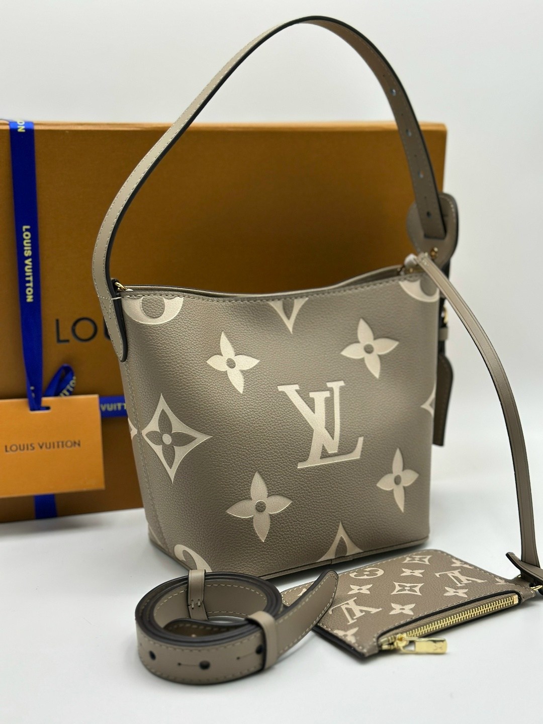 сумка женская louis vuitton,louis vuitton сумка на плечо,cумка louis vuitton,сумка луи виттон серая маленькая,сумочка луи виттон