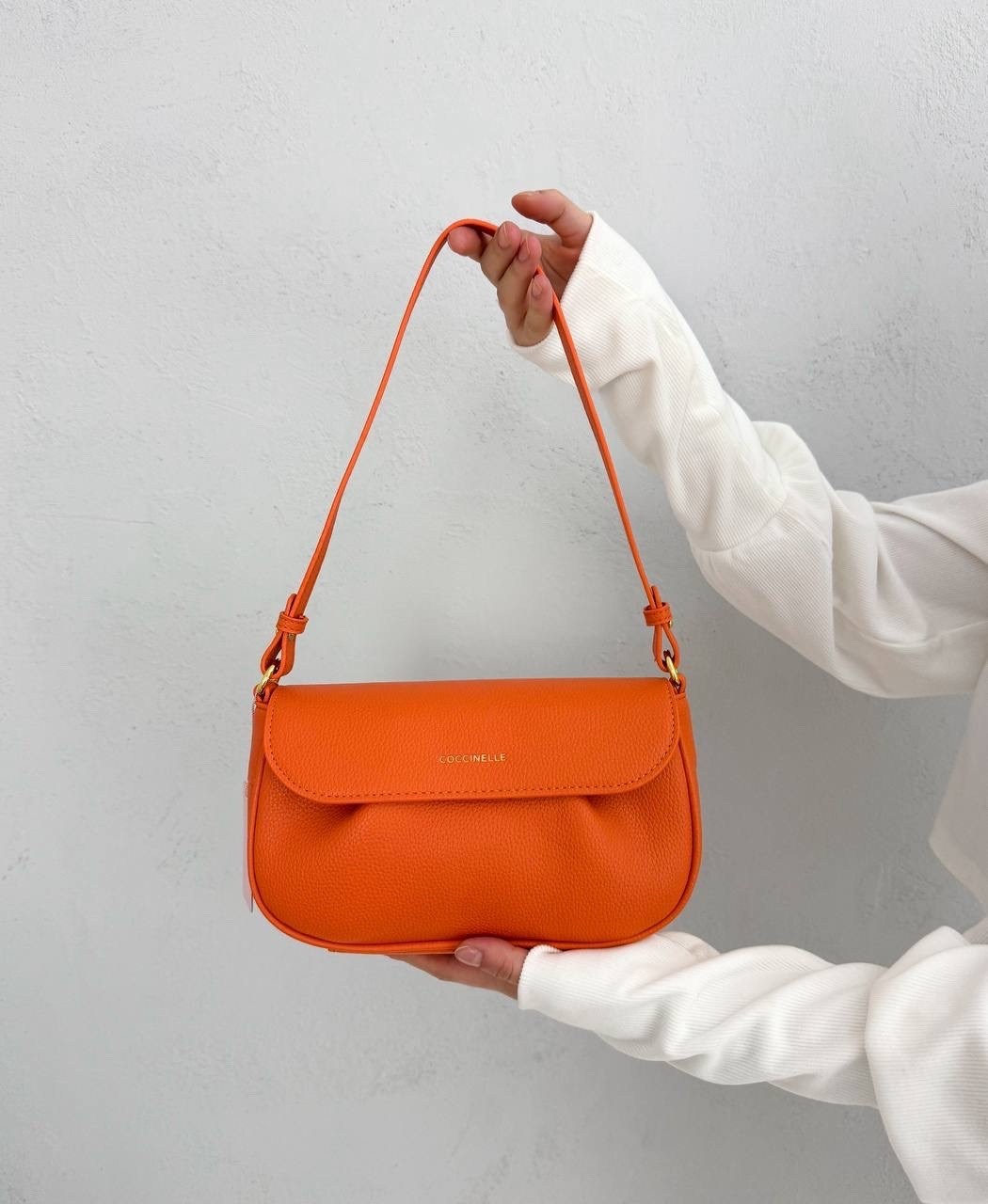 сумка coccinelle,сумка женская coccinelle,сумка,сумки женская,сумка coccinelle через плечо