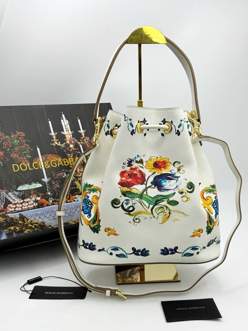 сумка женская кожаная 2025 цветы dolce & gabbana,сумка dolce & gabbana,женская сумка dolce & gabbana,сумка dolce&gabbana sicily белая,сумки miss sicily bag от dolce gabbana