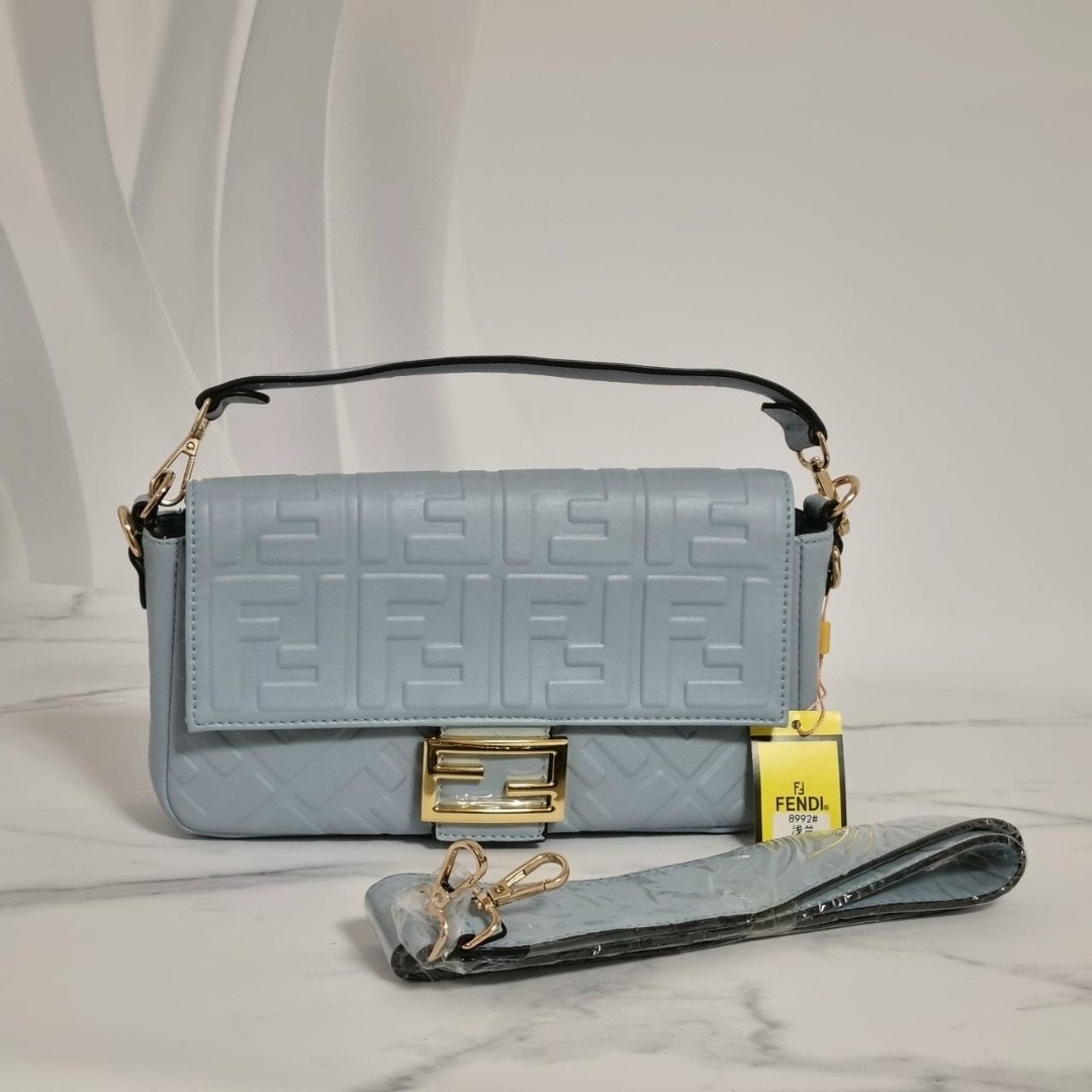 сумка fendi,женская сумка fendi,fendi сумка на плечо,сумка fendi baguette,fendi сумка fendi