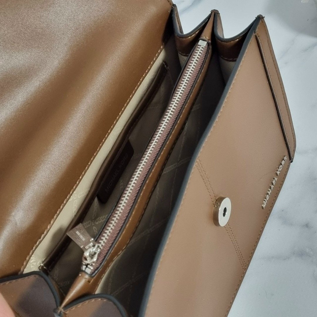сумка michael kors,женская cумка michael kors,сумка michael michael kors,сумки через плечо michael kors,женская сумка на плечо michael kors