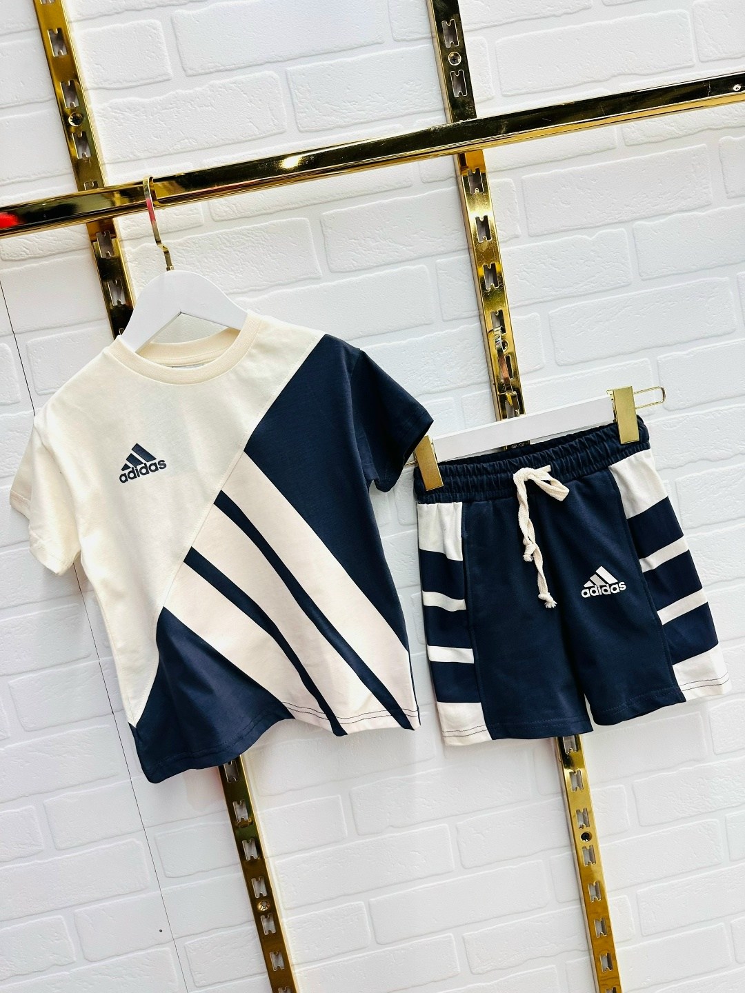 ребенок,мальчик,adidas original,мальчики маленькие,близняшки мальчики