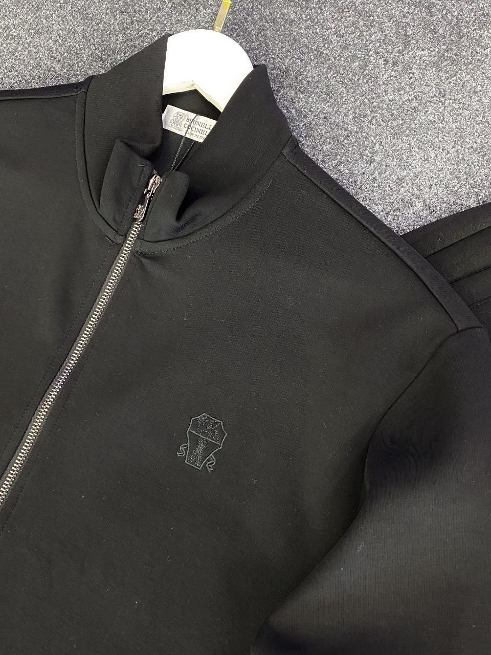 спортивный костюм brunello cucinelli,костюм brunello cucinelli,мужской спортивный костюм brunello cucinelli,прогулочный костюм brunello cucinelli,спортивный костюм brunello cucinelli арт:355-1045