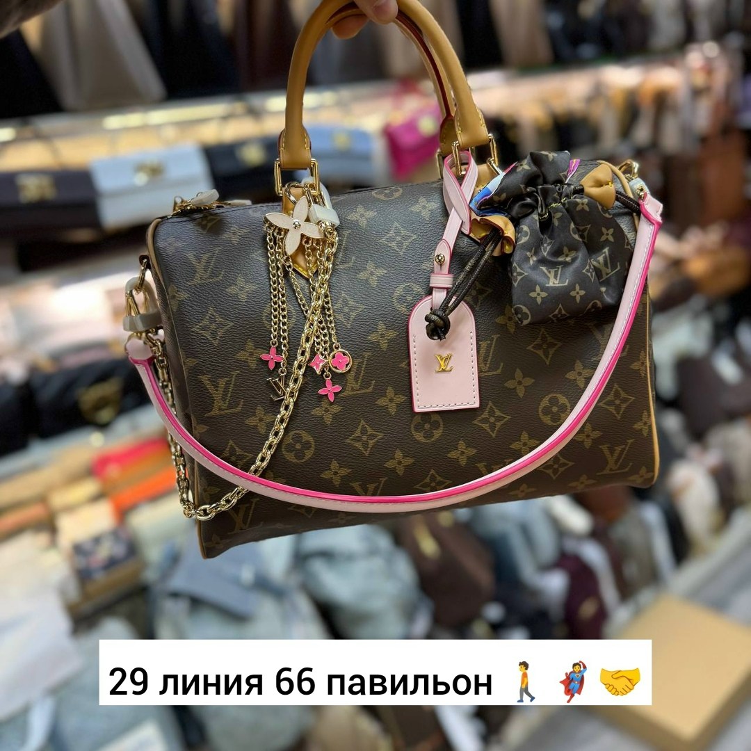 классическая сумка speedy louis vuitton с монограммой,сумка louis vuitton,louis vuitton сумка на плечо,сумка женская louis vuitton,луи виттон сумка