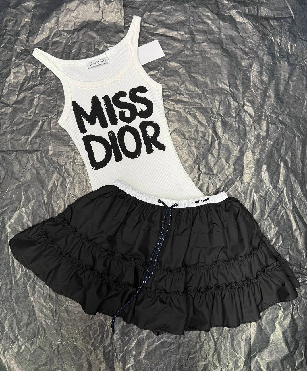 стильные костюмы,юбка с оборками,j adore dior,костюмчик,пышная юбка