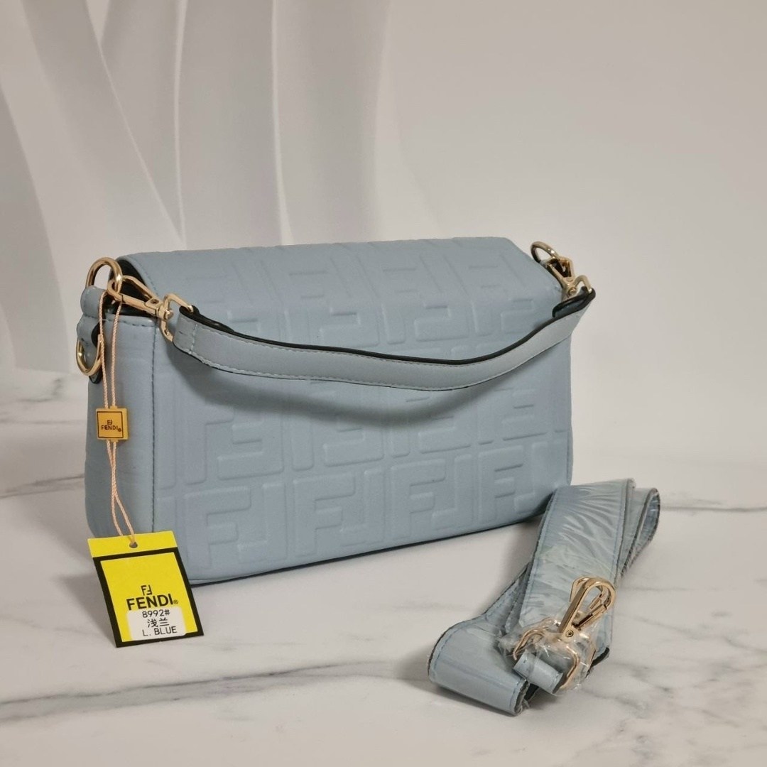 сумка fendi,женская сумка fendi,fendi сумка на плечо,сумка fendi baguette,fendi сумка fendi