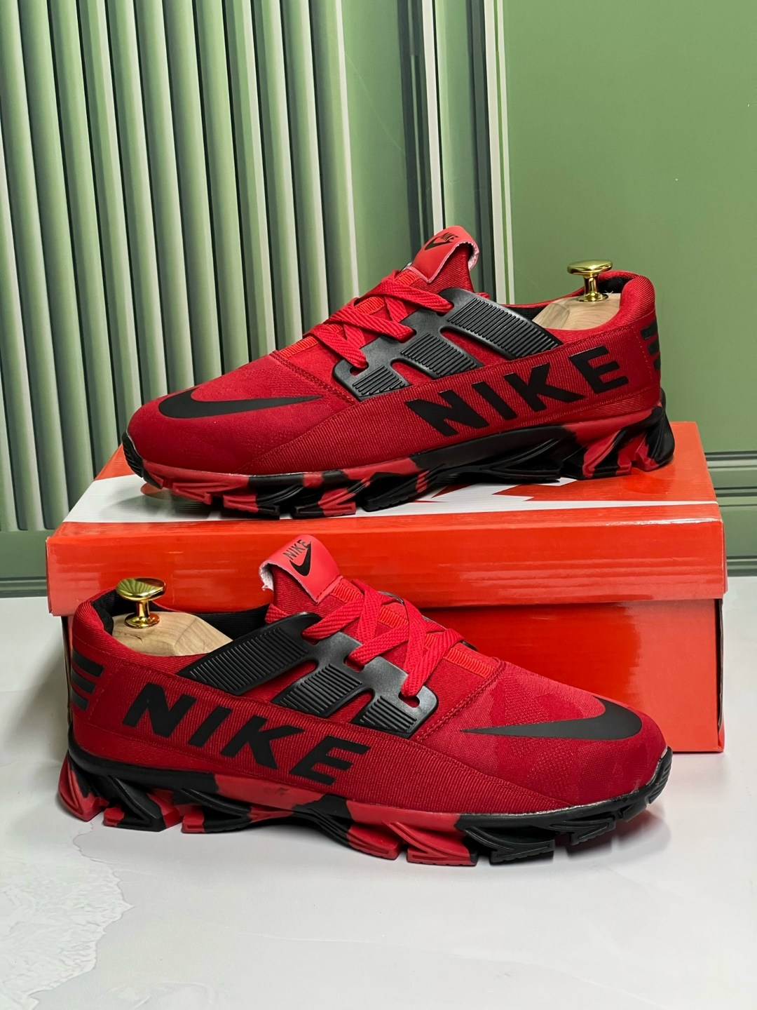 кроссовки,кроссовки nike,кроссовки мужские nike air max plus,красные кроссовки,кроссовки найк шокс