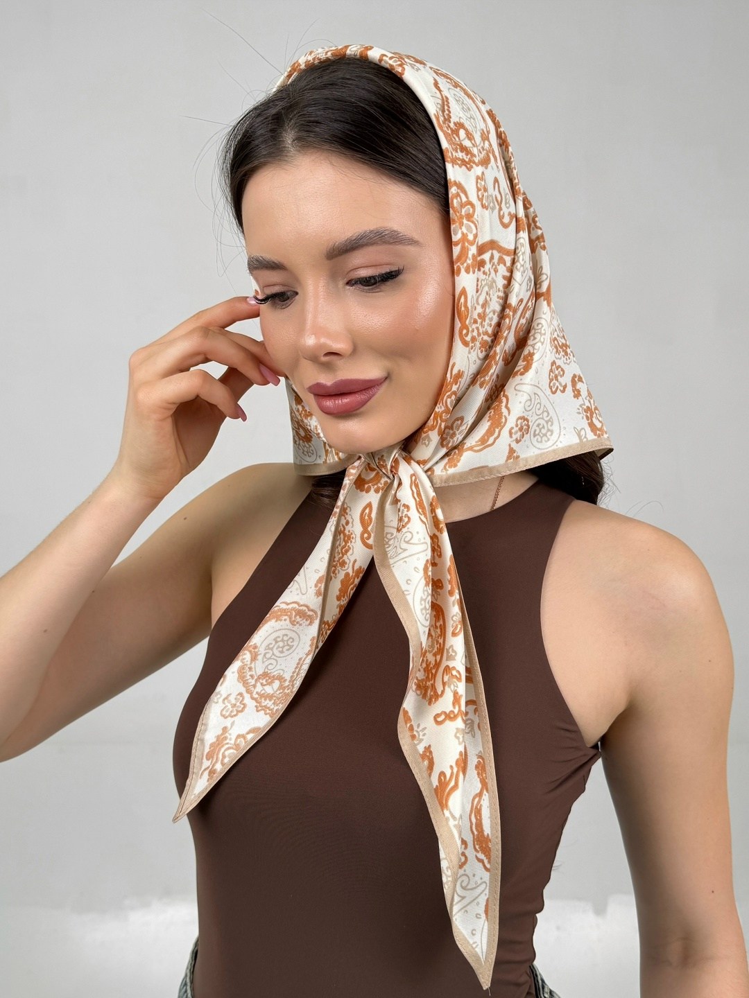 шелковый женский платок,шелковые платки,женские платки,шарфы платки,платок женский шелковый на голову