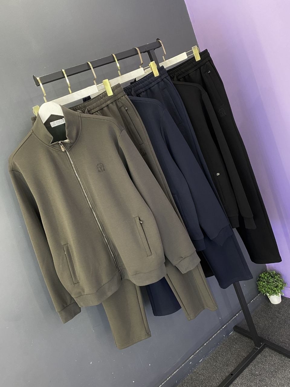 спортивный костюм brunello cucinelli,костюм brunello cucinelli,мужской спортивный костюм brunello cucinelli,прогулочный костюм brunello cucinelli,спортивный костюм brunello cucinelli арт:355-1045