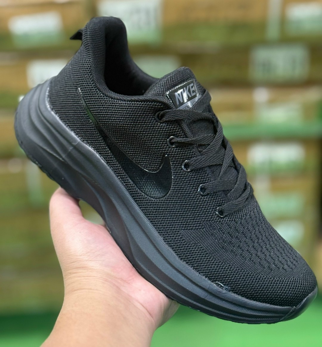 кроссовки nike,кроссовки мужские nike,кроссовки найк мужские,спортивная ,кроссовки мужские женские