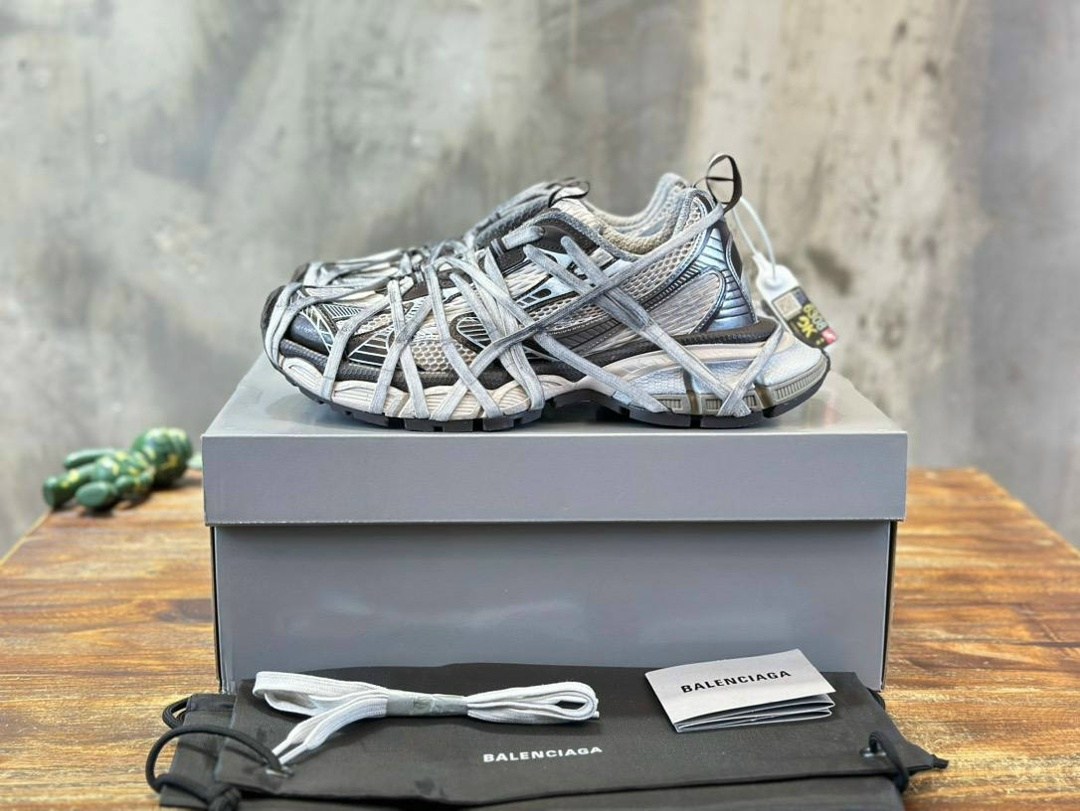 balenciaga кроссовки женские,кроссовки balenciaga,кроссовки balenciaga 3 xl,кроссовки balenciaga balenciaga кроссовки,кроссовки баленсиага