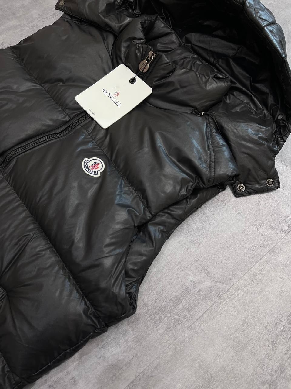 жилетка монклер мужская,жилетка монклер,жилетка moncler,жилет moncler,жилетка мужская moncler maya