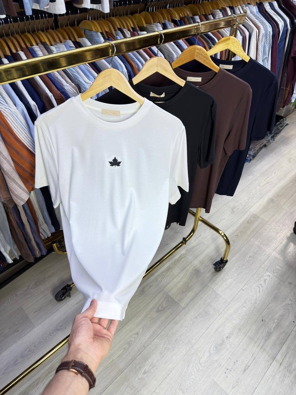 мужские футболки emporio armani,футболки мужские белые,футболки мужские,футболка emporio armani,футболки армани