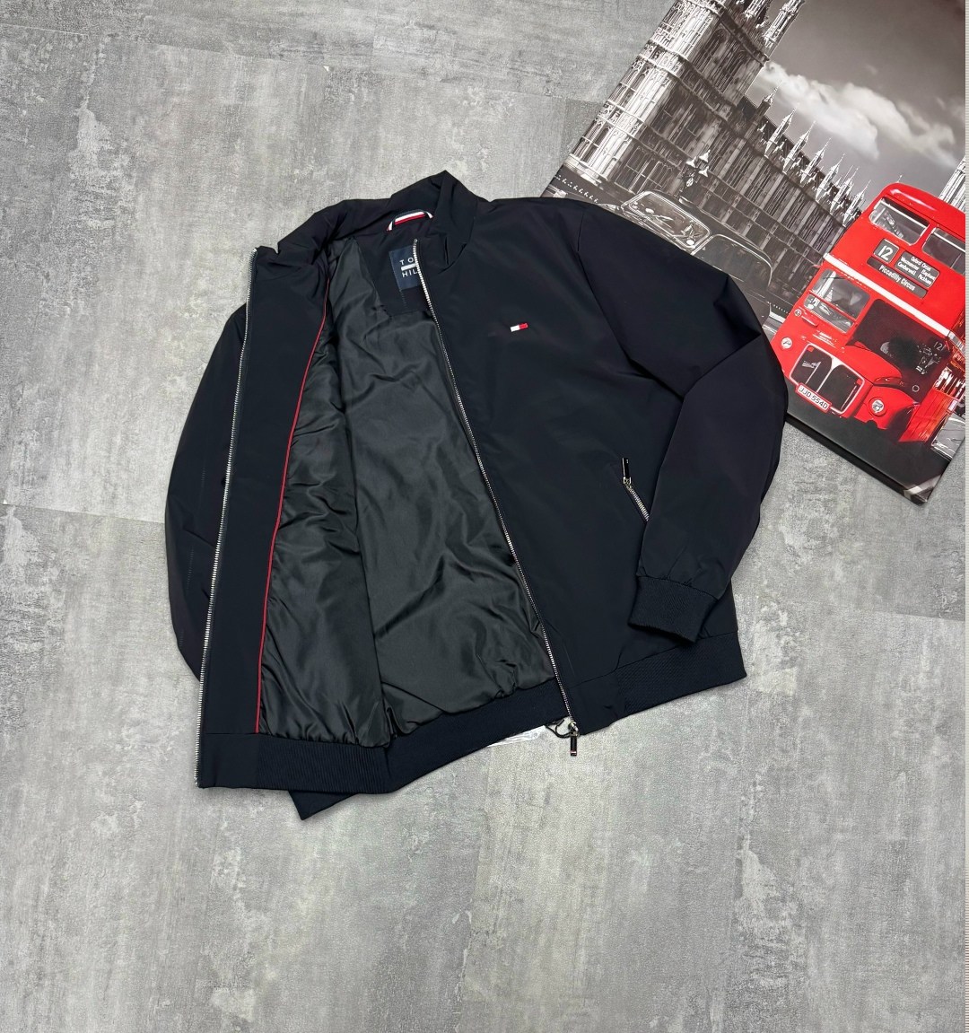 куртки бомбер,куртка tommy hilfiger мужская,мужская куртка бомбер,куртка tommy hilfiger,мужская куртка ветровка