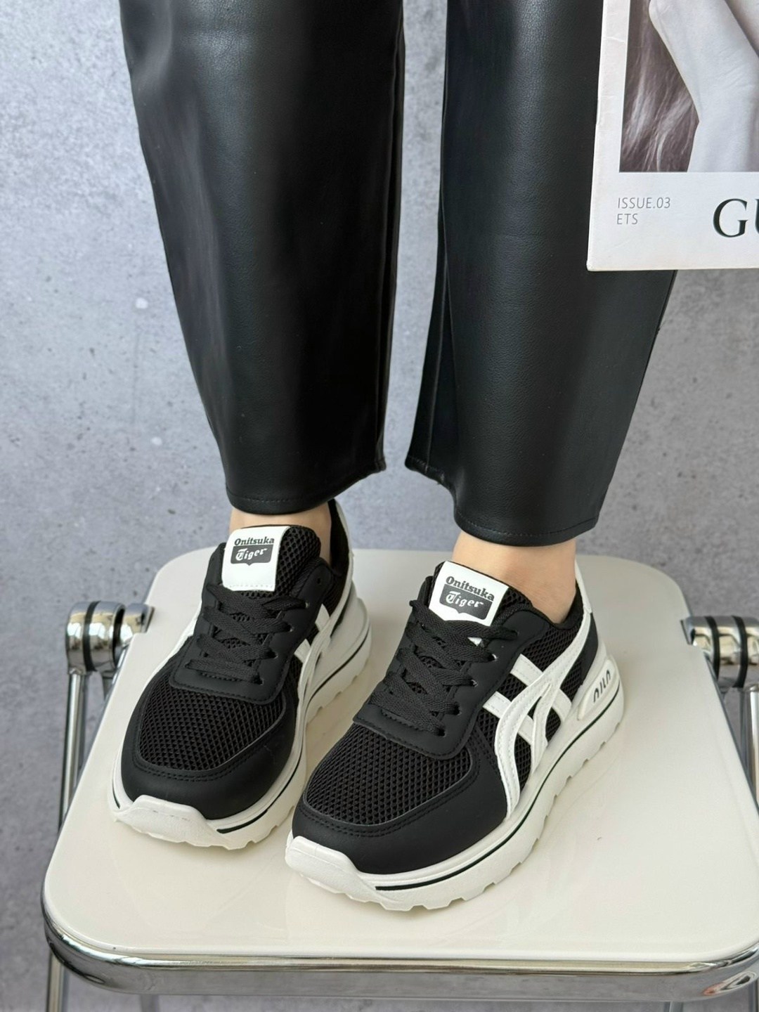 ,женские кроссовки, спортивная,кроссовки модные,кроссовки asics