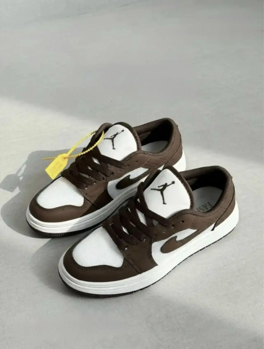 nike air jordan 1 low,air jordan 1 low mocha,air jordan 1 low,jordan 1 low,nike air jordan 1 low se