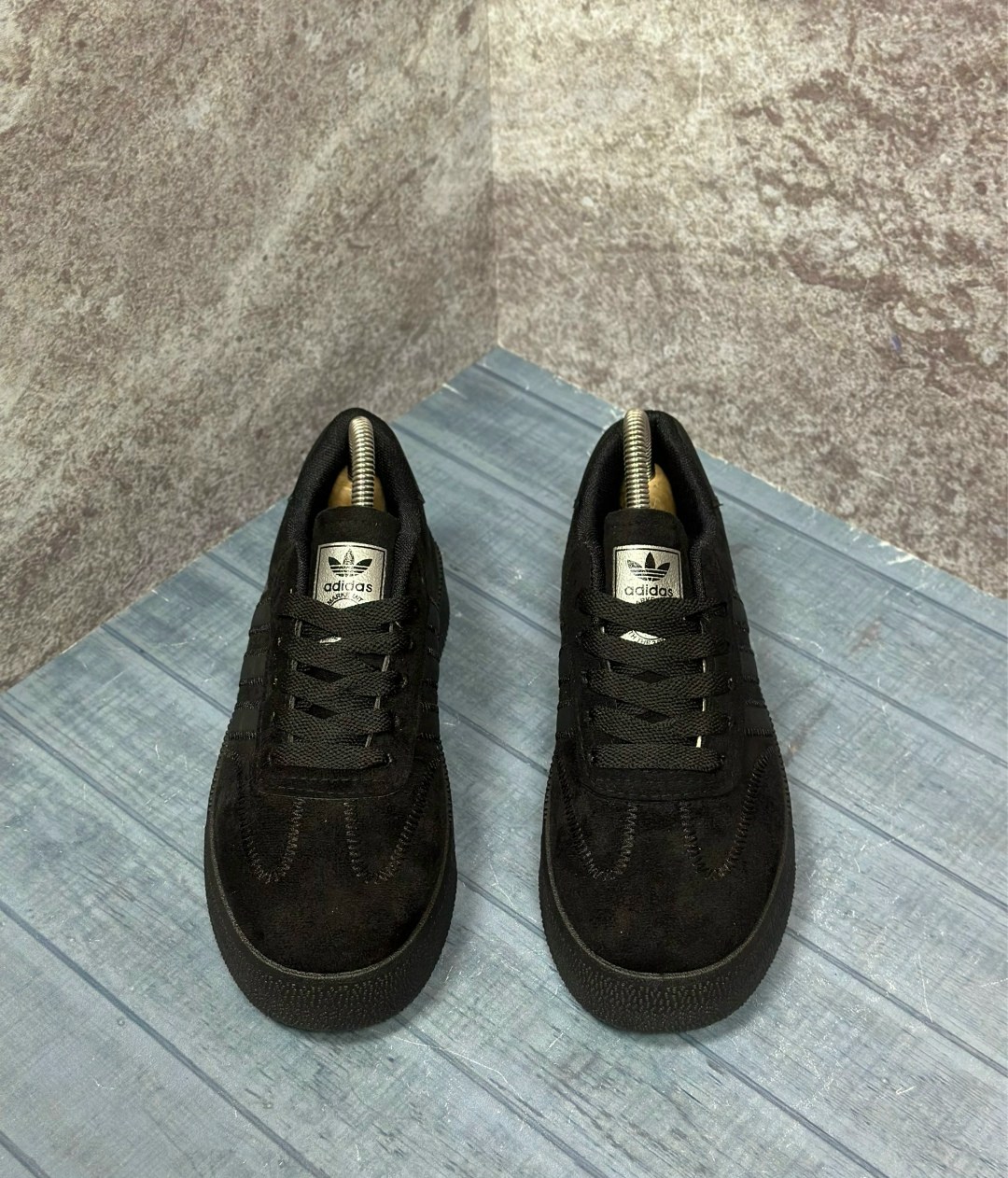 кроссовки adidas spezial,кроссовки adidas,мужские кроссовки adidas,adidas gazelle черные замшевые,adidas originals низкие кроссовки 'samba' в черный