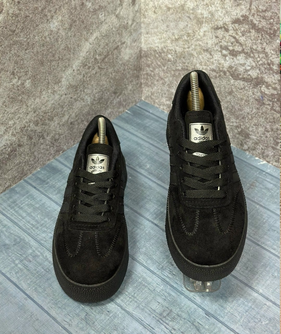 кроссовки adidas spezial,кроссовки adidas,мужские кроссовки adidas,adidas gazelle черные замшевые,adidas originals низкие кроссовки 'samba' в черный
