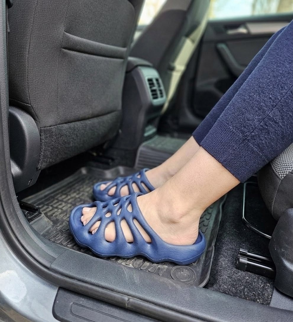 ,adidas yeezy foam runner,yeezy foam runner,adidas yeezy,adidas yeezy foam