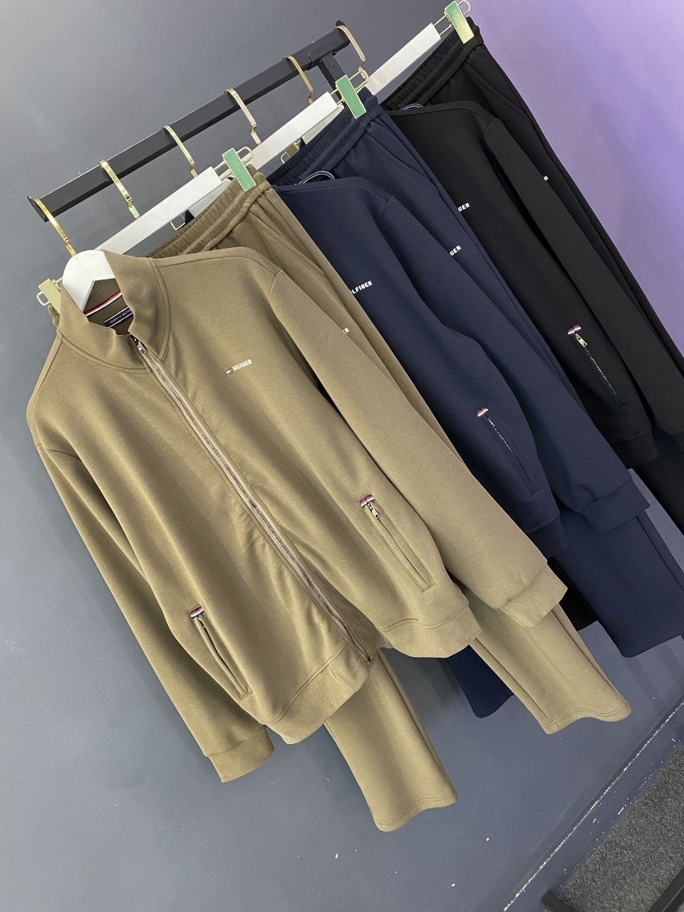 спортивный костюм tommy hilfiger,спортивный костюм томми хилфигер мужские,спортивный костюм,спортивный костюм спортивные костюмы,мужские спортивные костюмы