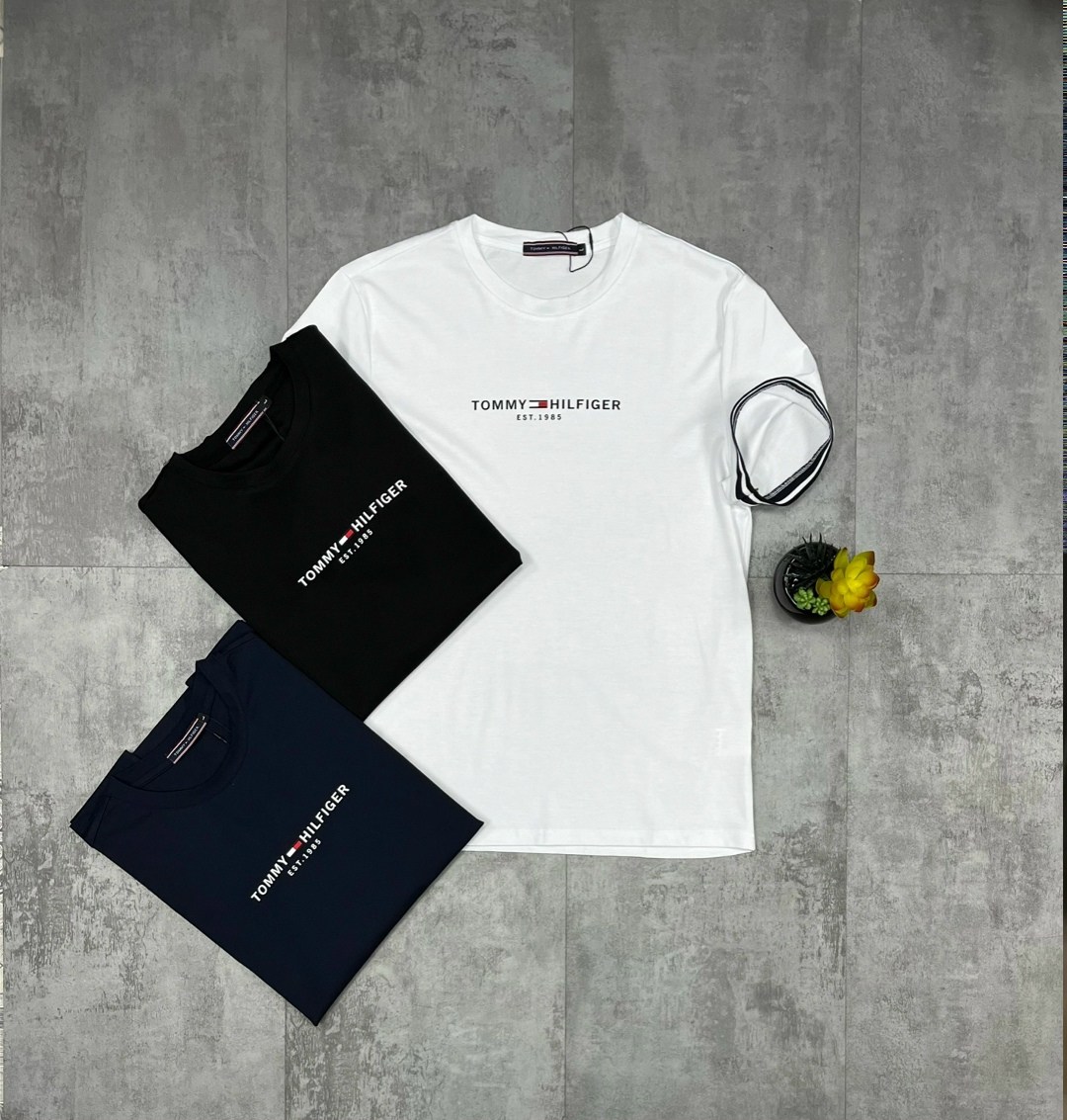 футболки для мужчин,футболка мужская tommy hilfiger,футболки tommy hilfiger,мужская футболка