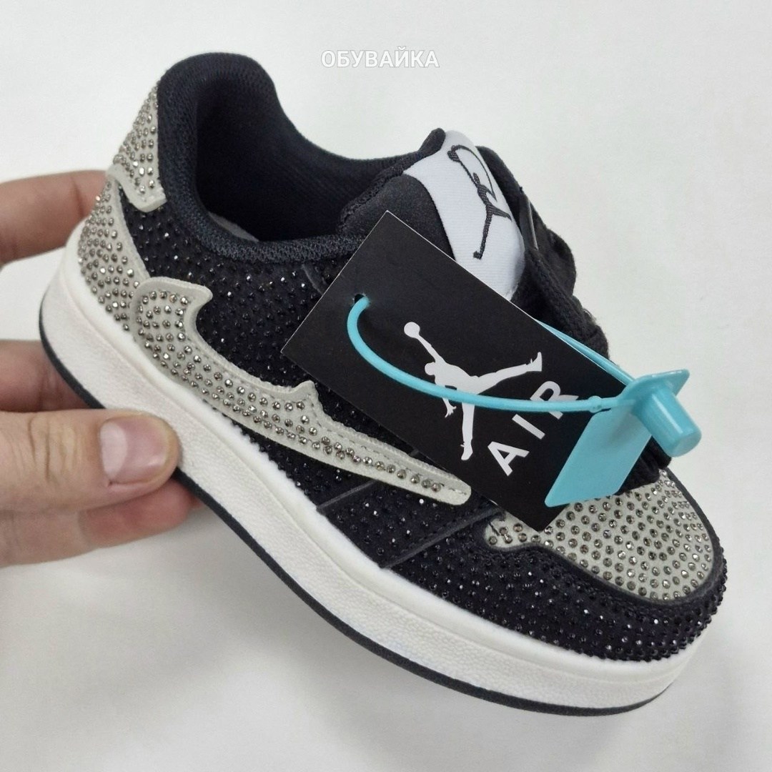 кроссовки,кроссовки со стразами,блестящие кроссовки,кроссовки детские nike air jordan,детская