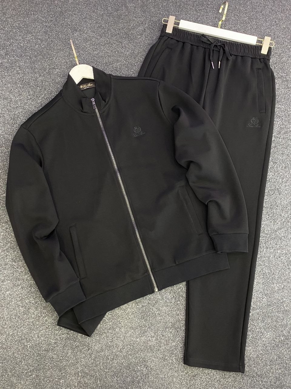 спортивный костюм brunello cucinelli,костюм brunello cucinelli,спортивный костюм loro piana,женский костюм,трикотажный костюм