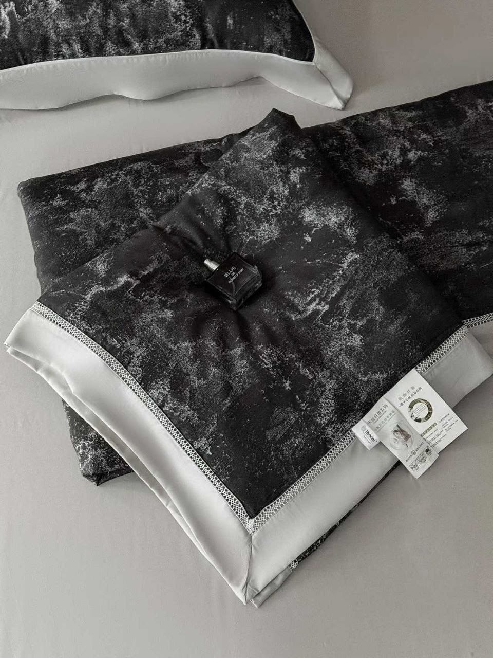 постельное белье с одеялом blumarine,комплект постельного белья с одеялом blumarine,постельное белье blumarine люкс сатин,blumarine комплект постельного белья,постельное белье blumarine