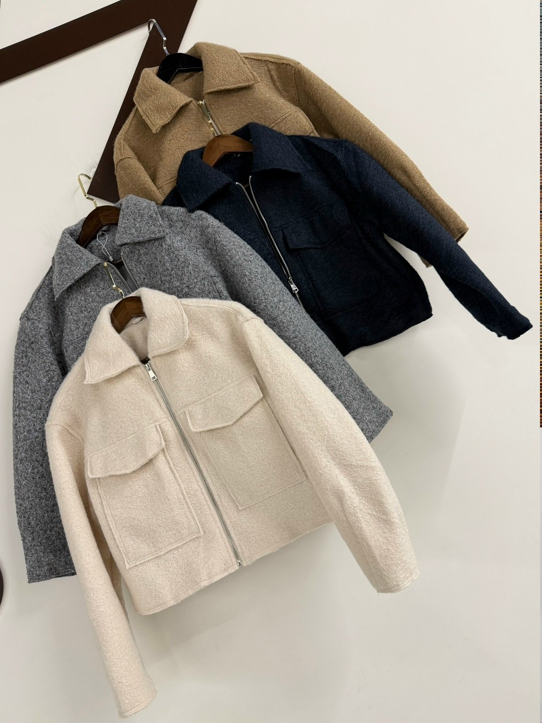 укороченная куртка букле zara,куртка женская,короткая куртка,куртка,куртка бежевая женская