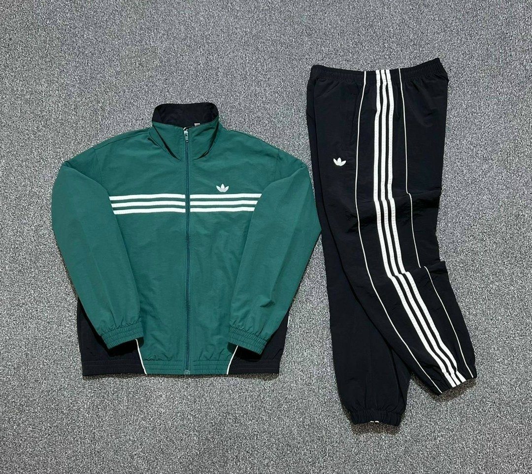 костюм спортивный adidas,спортивный костюм adidas мужской,костюм спортивный originals adidas,спортивный костюм в стиле 90х adidas,спортивные костюмы адидас