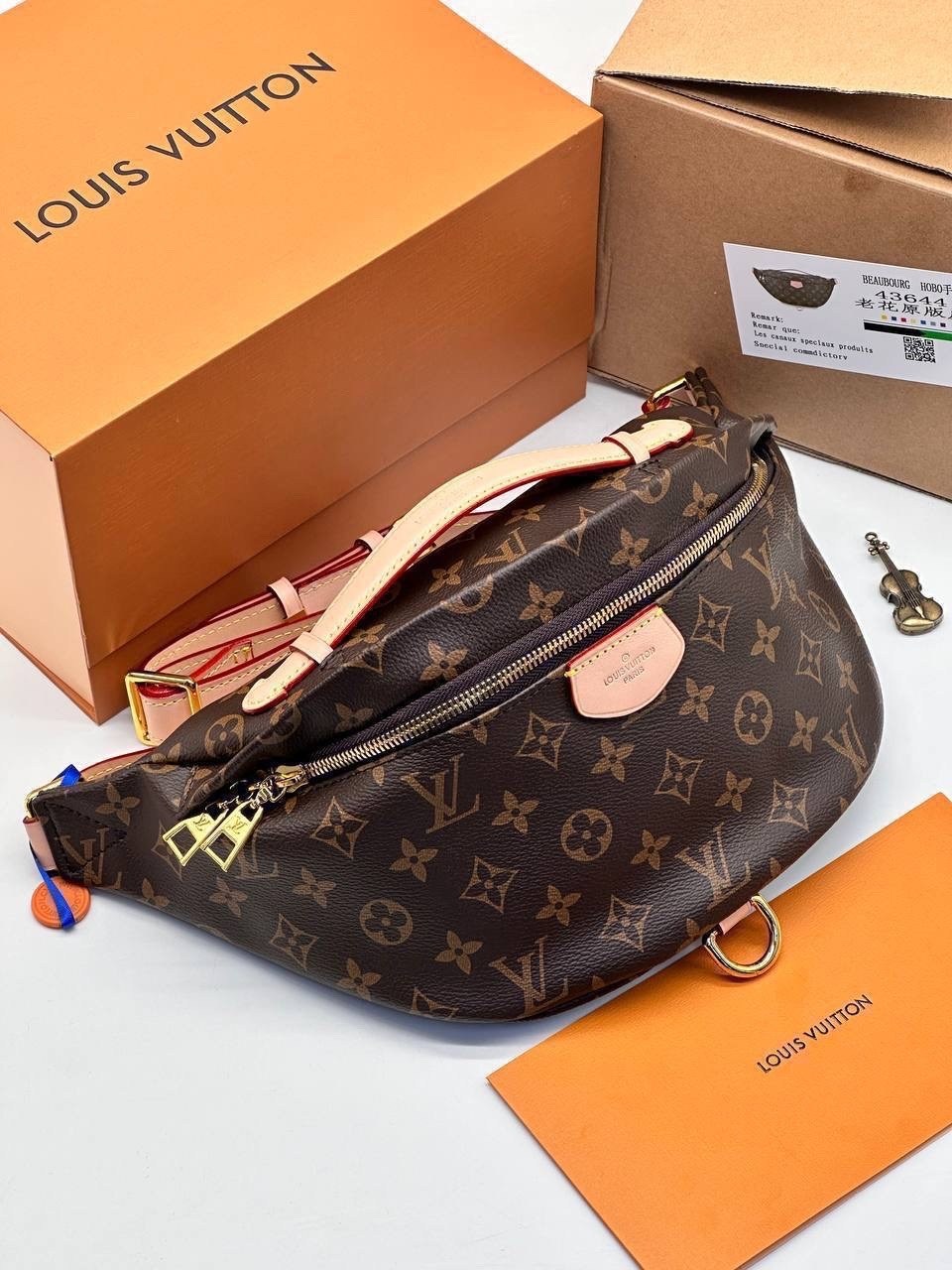 поясная сумка louis vuitton,сумка женская louis vuitton,напоясная сумка луи виттон,louis vuitton сумка на пояс,поясная сумка луивитон