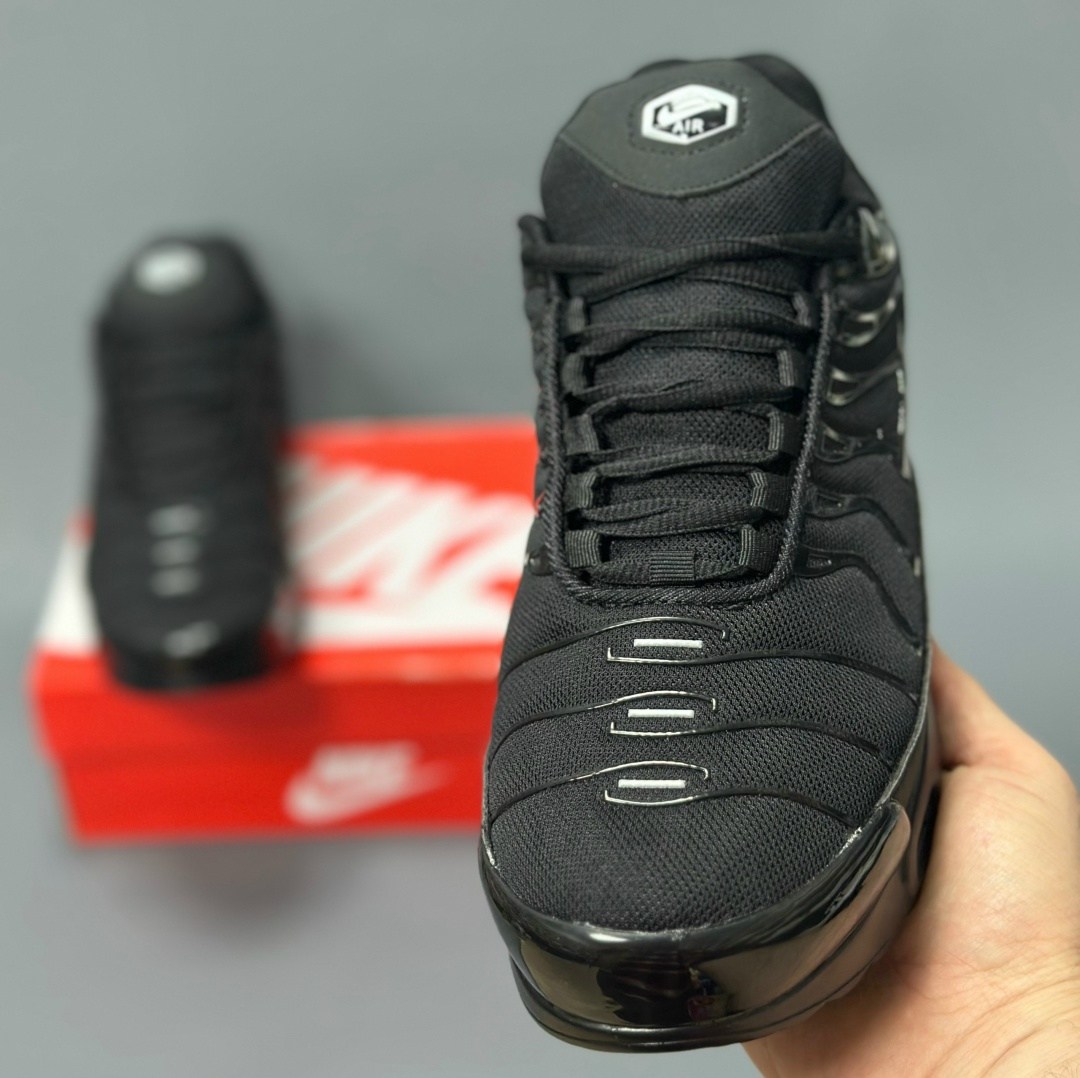кроссовки nike air max tn plus,nike air max tn plus black,nike air max plus tn,nike air max 95 tn plus black,nike air max tn "all black"