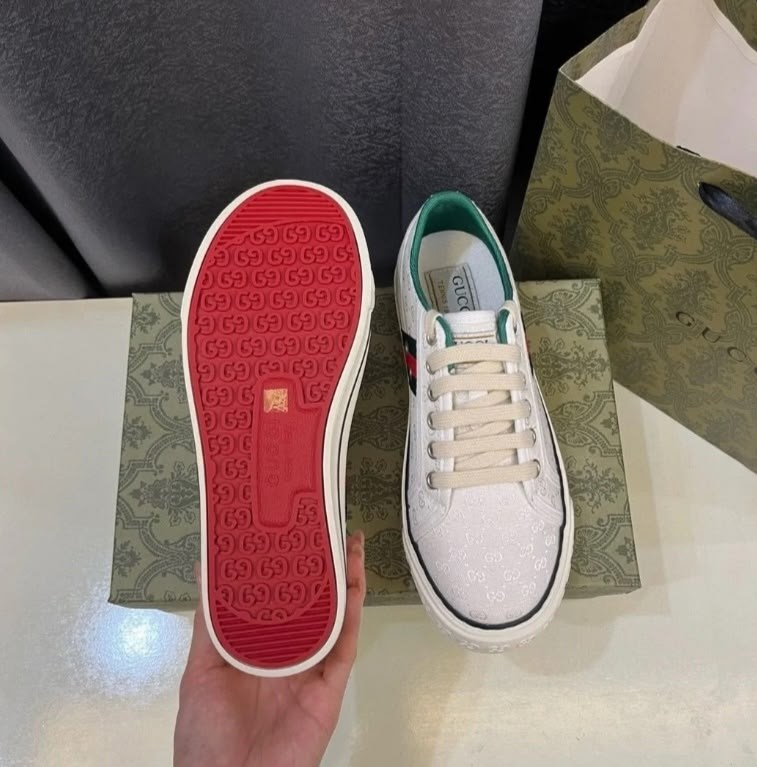 гуччи кеды,кроссовки gucci,кеды gucci,гуччи ,кеды гуччи образ
