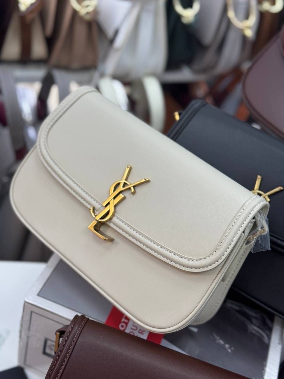 женская сумка yves saint laurent,сумка yves saint laurent,сумка на плечо yves saint laurent,сумки ив сен лоран,cумка saint laurent