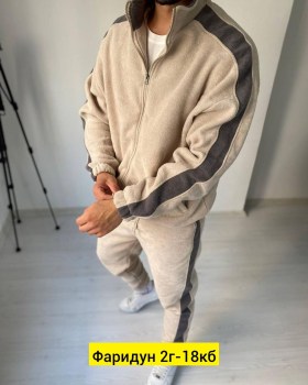 Костюм