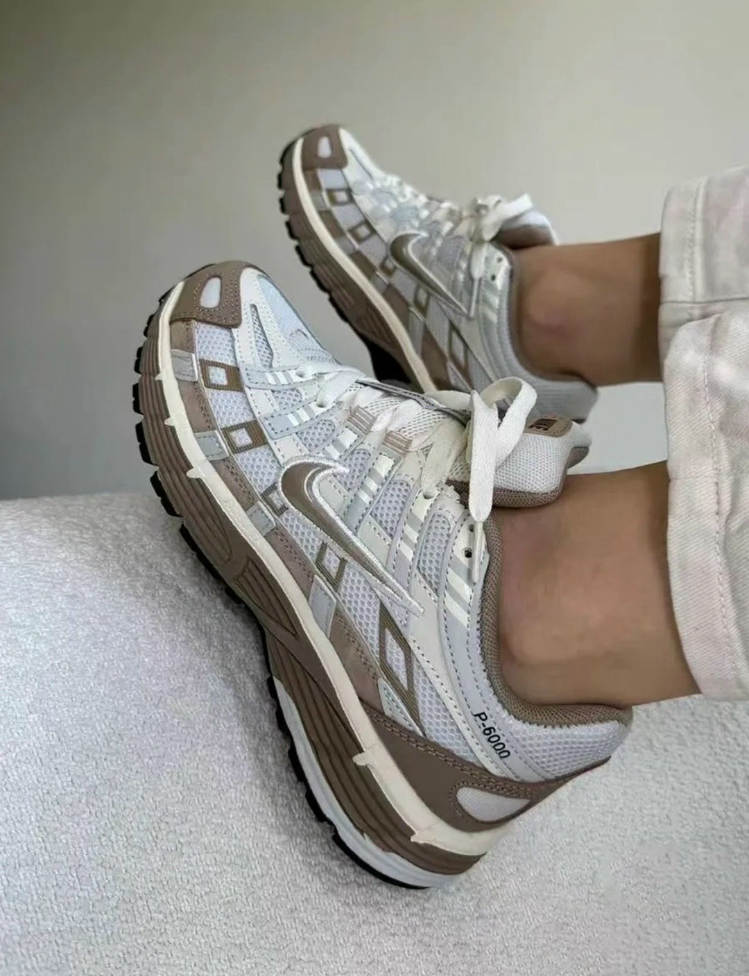 кроссовки женскиe,nike кроссовки,кроссовки cпортивные,кроссовки тренд,кроссовки модные