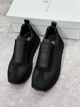 Кроссовки