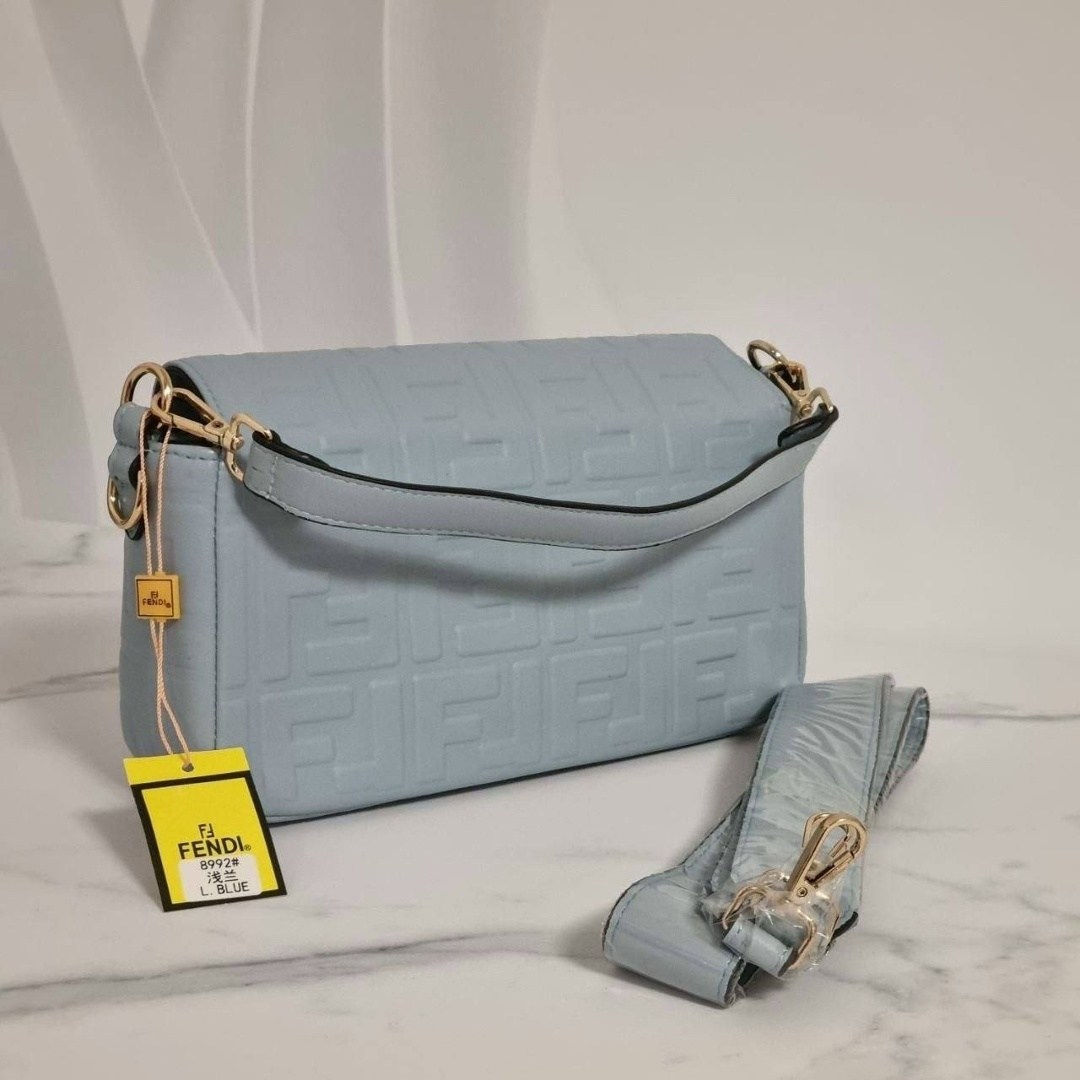 сумка fendi,fendi сумка fendi,fendi сумка на плечо,женская сумка fendi,сумка fendi baguette
