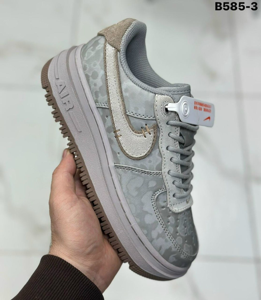 nike air force 1 low luxe,кроссовки nike air force 1,мужские кроссовки nike air force 1,кроссовки,nike air force 1 luxe black gum