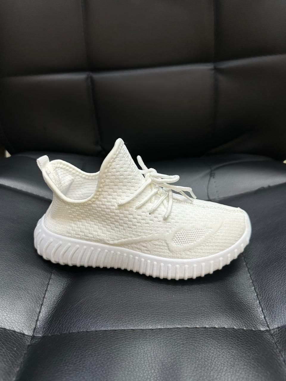 ,adidas yeezy boost 350 pink,летние кроссовки,женские кроссовки,кроссовки изики