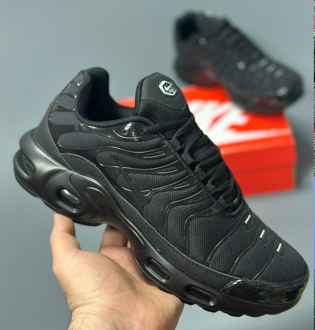 кроссовки nike air max tn plus,nike air max tn plus black,nike air max plus tn,nike air max 95 tn plus black,nike air max tn "all black"