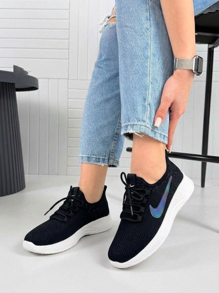 кроссовки,кроссовки найк женские черные на белой подошве,кроссовки nike,женские кроссовки,кроссовки спортивные